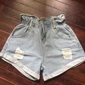 Scrunch denim shorts